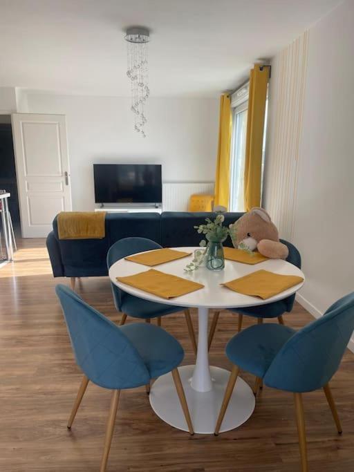 Appartement 3P Gare Terrasse Et Parking Prive Franconville  Exterior foto